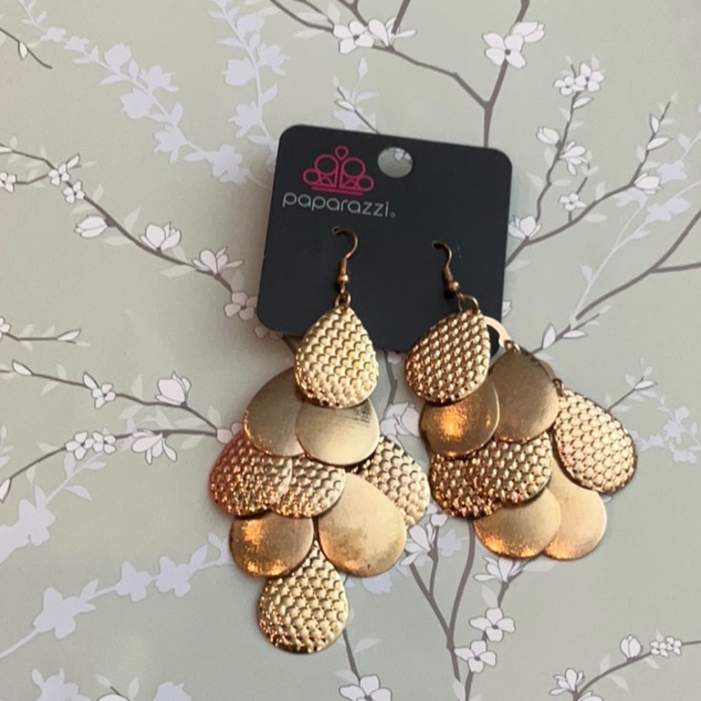 ❄️ Paparazzi | Gold Statement Earrings Shabby Chic Boho